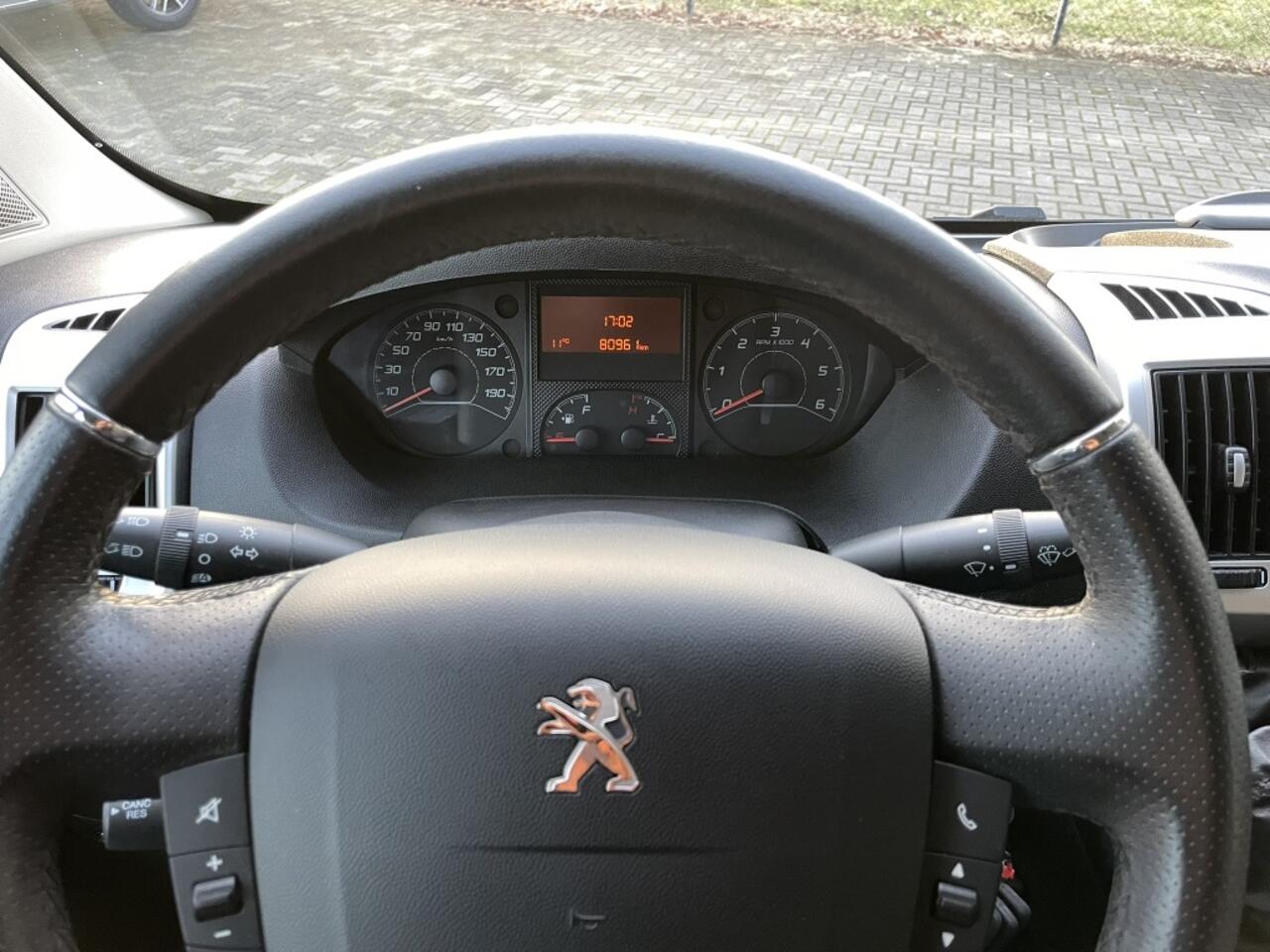 Peugeot BOXER 2.2 BlueHDI 140PK 9-Persoons | excl. BTW