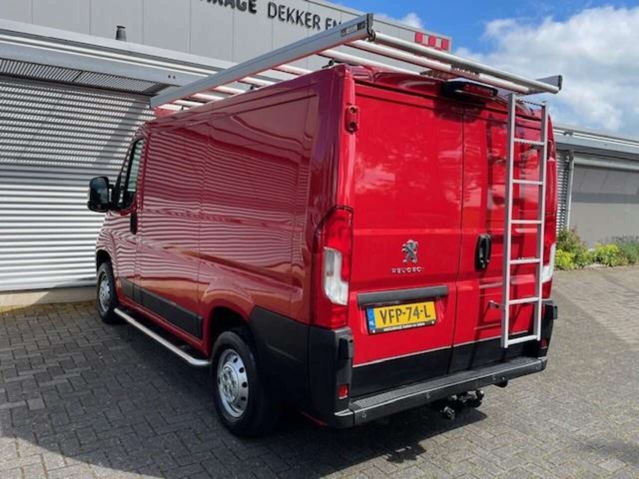 Peugeot BOXER 330 2.2 BlueHDi 140 L1H1 Premium