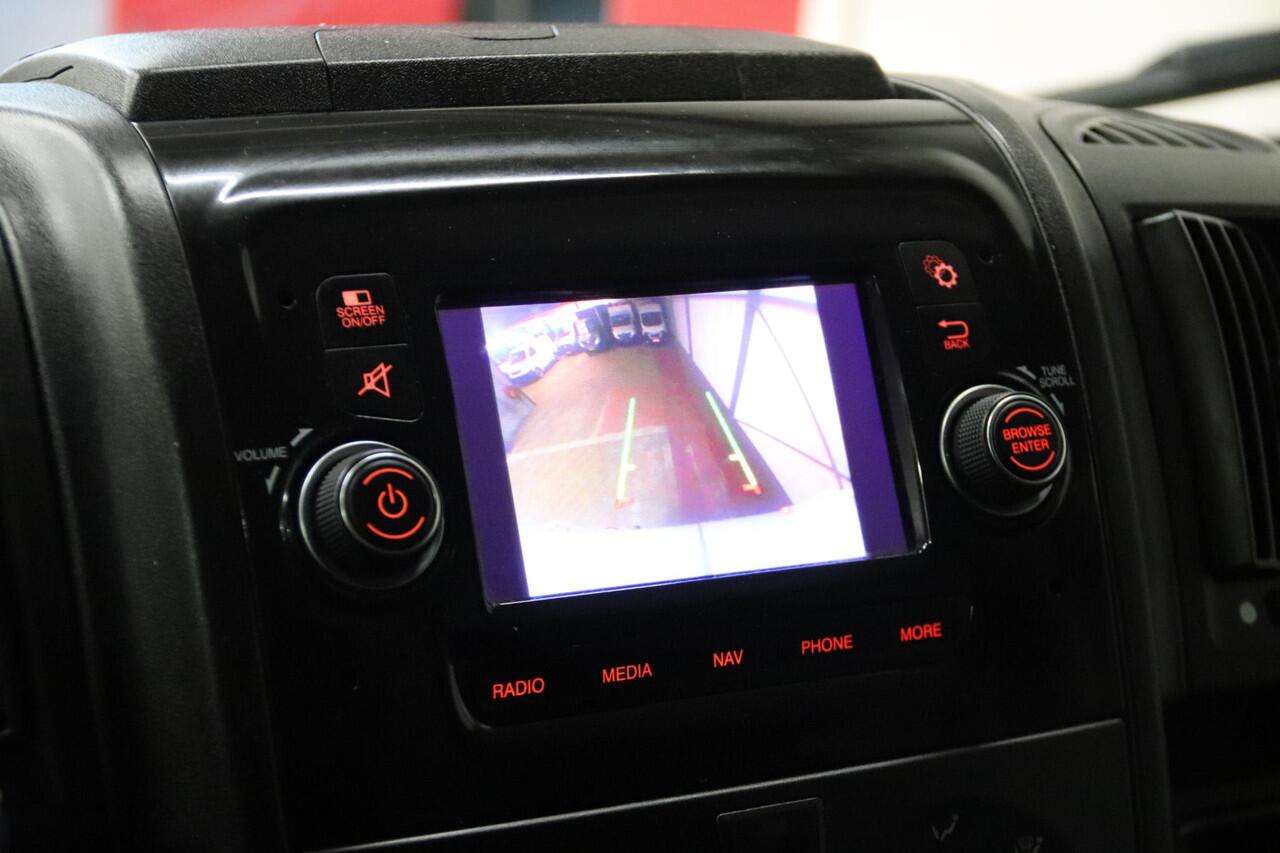Peugeot BOXER 2.2 BlueHDi 140 L4H3 ACHTERUITRIJCAMERA