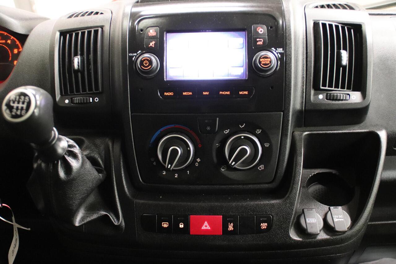 Peugeot BOXER 2.2 BlueHDi 140 L4H3 ACHTERUITRIJCAMERA