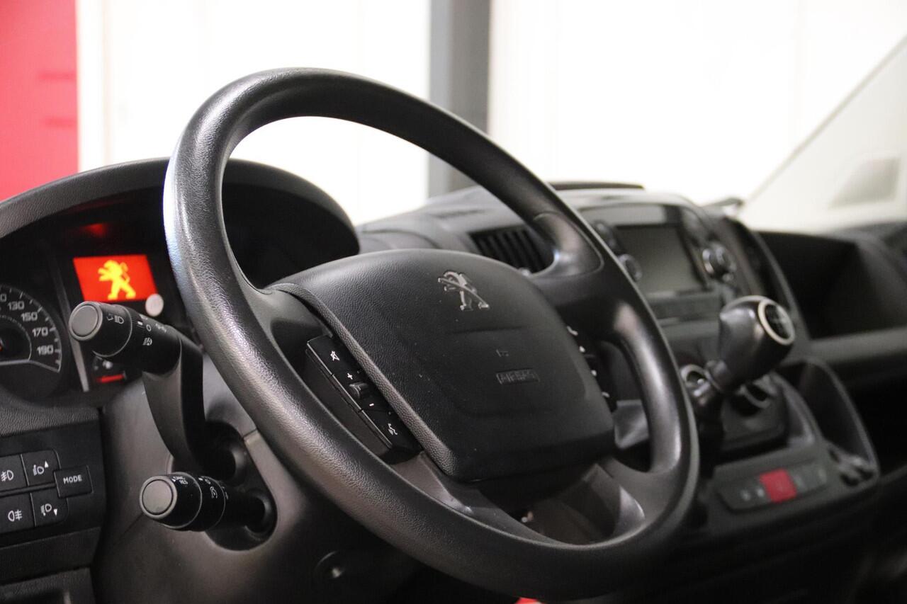 Peugeot BOXER 2.2 120PK L2H2 ACHTERUITRIJCAMERA EURO 6 Peugeot Boxer 2.2 120PK L2H2 ACHTERUITRIJCAMERA EURO 6