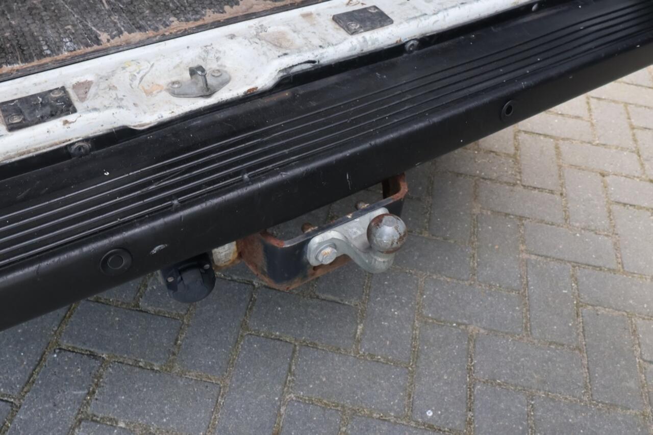 Peugeot BOXER 330 2.2 HDI L2H2 140pk | Trekhaak | Camera | Airco | Bluetooth