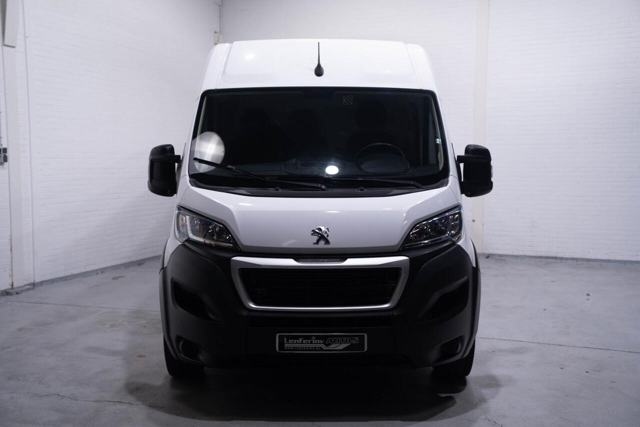 Peugeot BOXER 2.2 BlueHDi 165 pk L4H2 Navi, Camera Laadruimte Pakket, PDC achter, 3-Zits