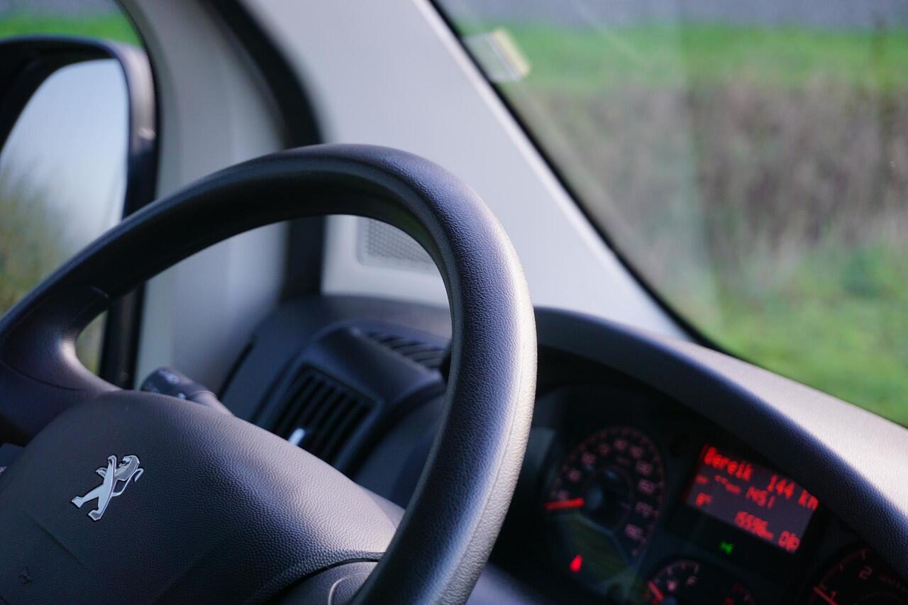 Peugeot BOXER 2.2 BlueHDi 165 L4H3 Zwaar 3.5t in Topstaat |EURO6 |Navi |Camera |Cruise |Airco |Trekhaak |1e eigenaar |BPM voordeel |Extra hoog en lang |165 pk