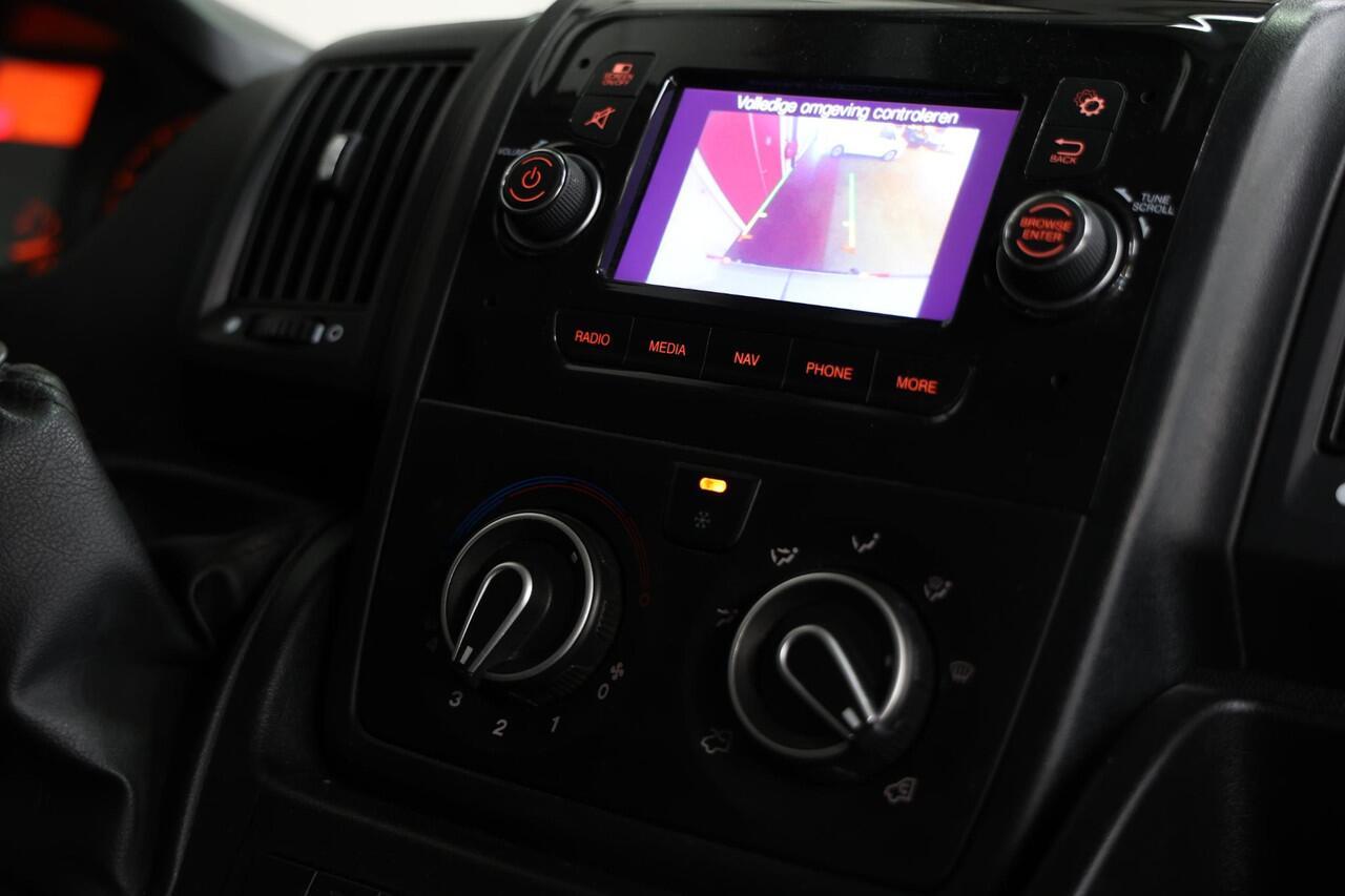 Peugeot BOXER 435 2.2 BlueHDi 140PK L4H2