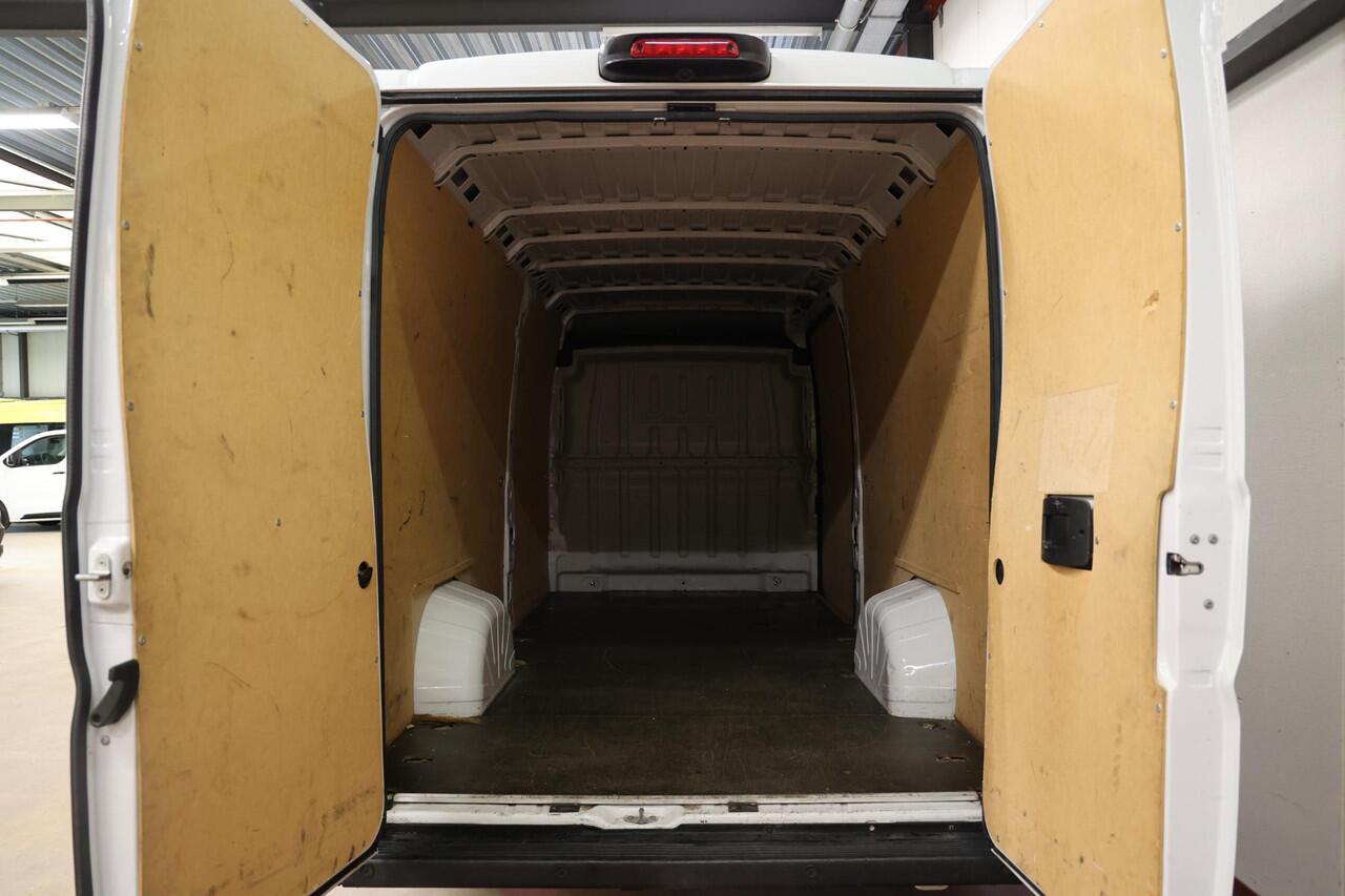Peugeot BOXER 435 2.2 BlueHDi 140PK L4H2