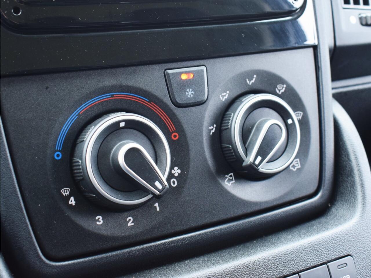 Peugeot BOXER 2.2 HDi (120 pk) L2H2 | Fabrieksgarantie o Nederlandse Auto