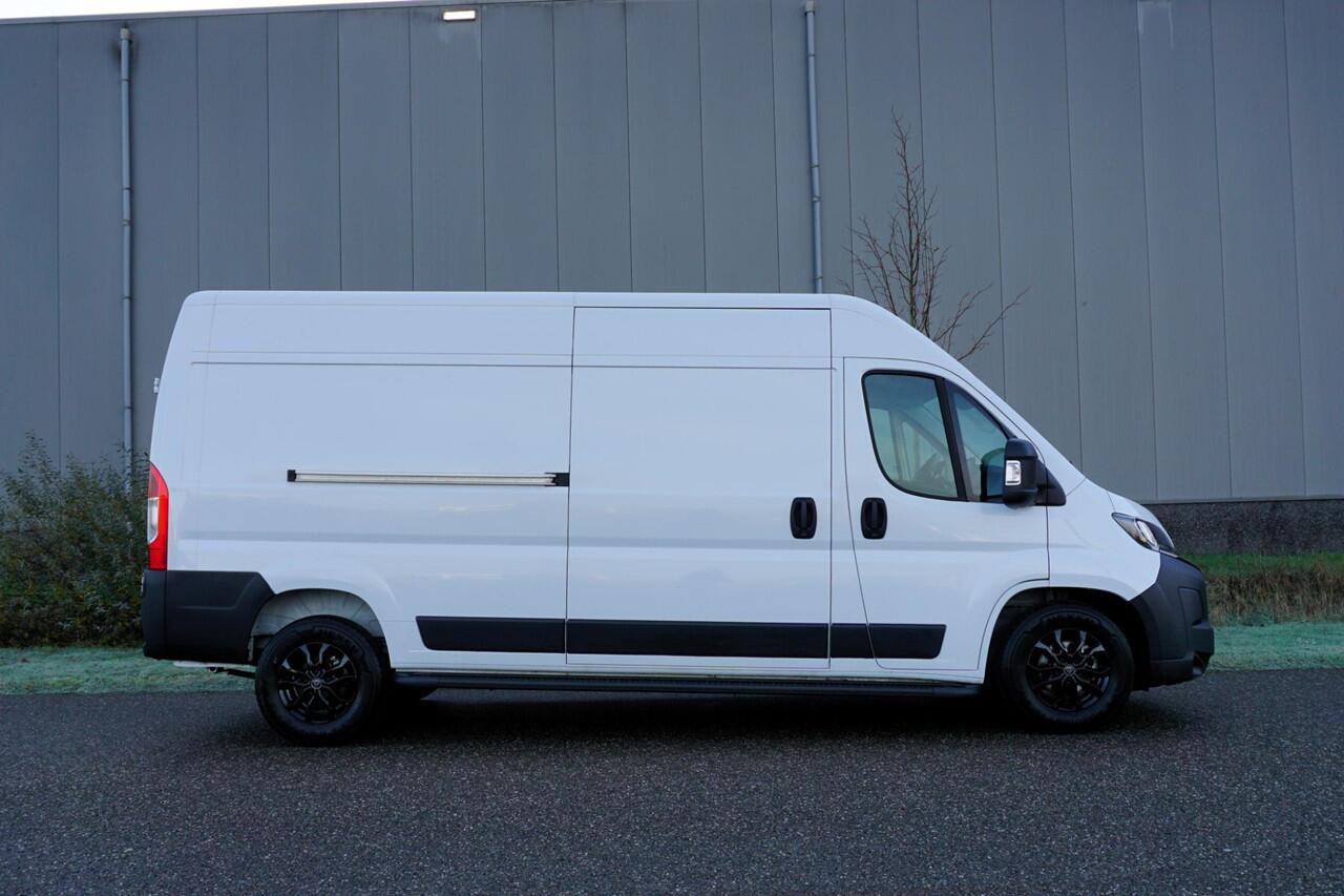 Peugeot BOXER 2.2 BlueHDi 140 L3H2 3.5t Automaat |Adaptive cruise |Climate control |Navigatie |Achteruitrijcamera |Trekhaak |1e eigenaar |Topstaat |EURO6 |3500 KG |Carplay en Android auto