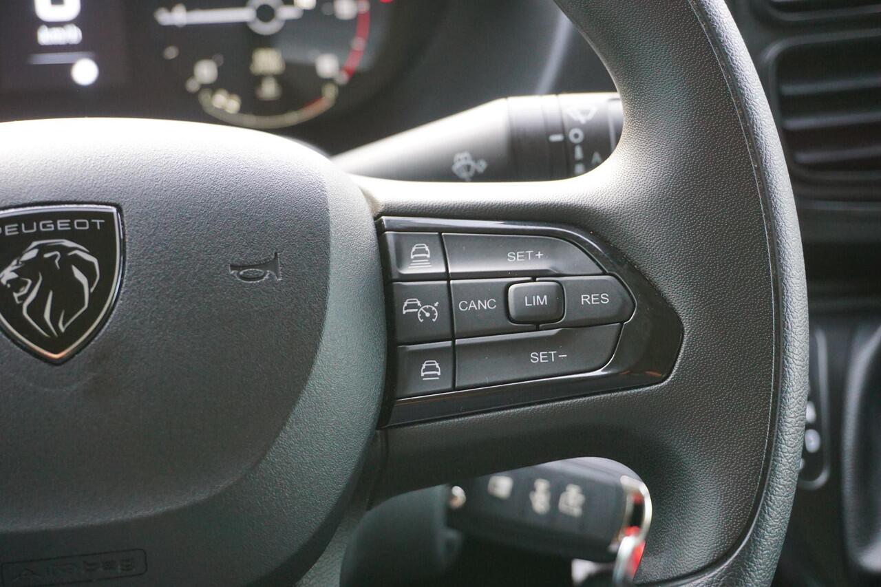 Peugeot BOXER 2.2 BlueHDi 180 L4H2 3.5t Full Option |180 pk |Automaat |Camera |Cruise adaptief |Digitaal dashboard en groot scherm |Climate control |EURO6