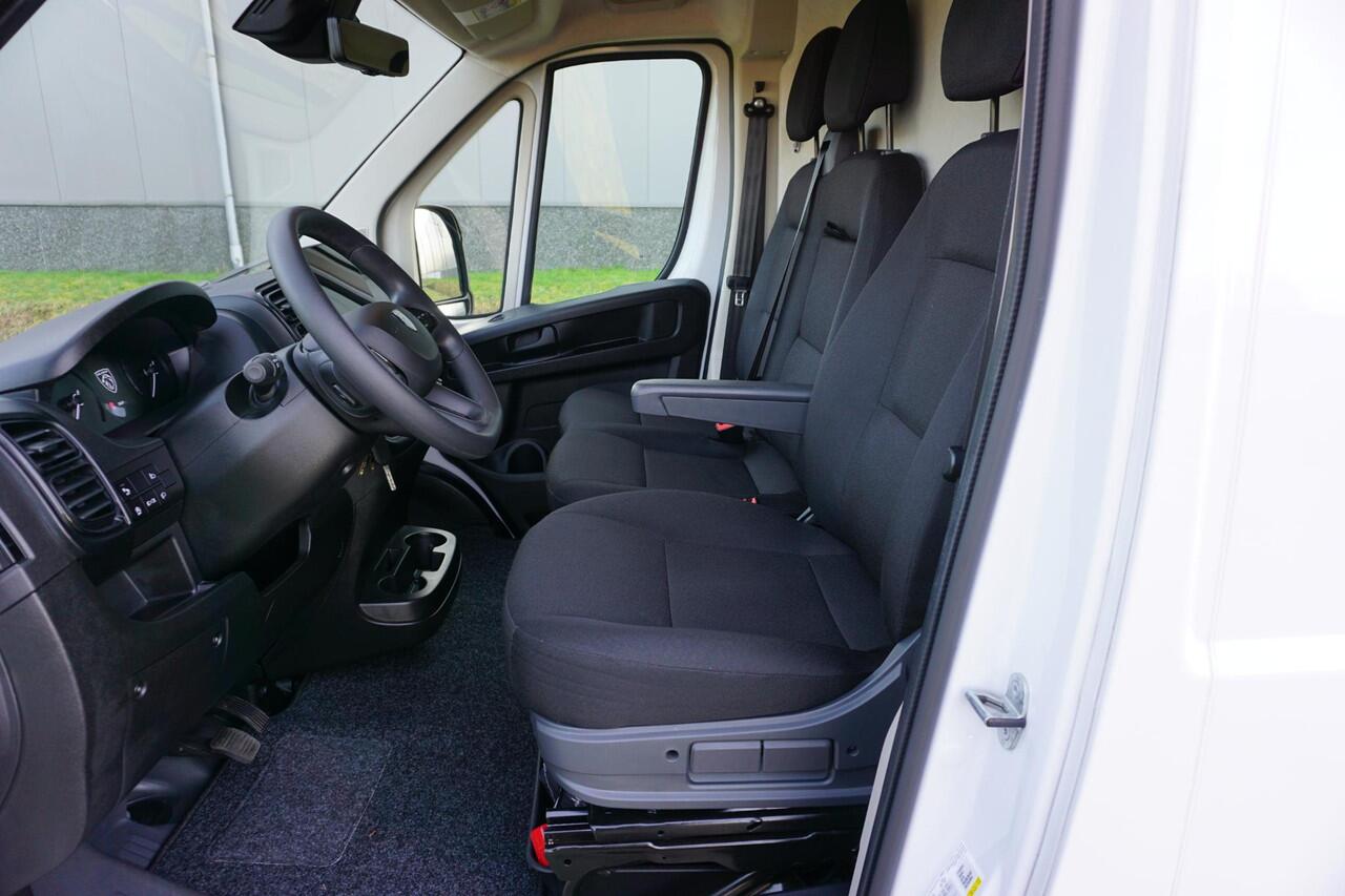 Peugeot BOXER 2.2 BlueHDi 180 L4H2 3.5t Full Option |180 pk |Automaat |Camera |Cruise adaptief |Digitaal dashboard en groot scherm |Climate control |EURO6