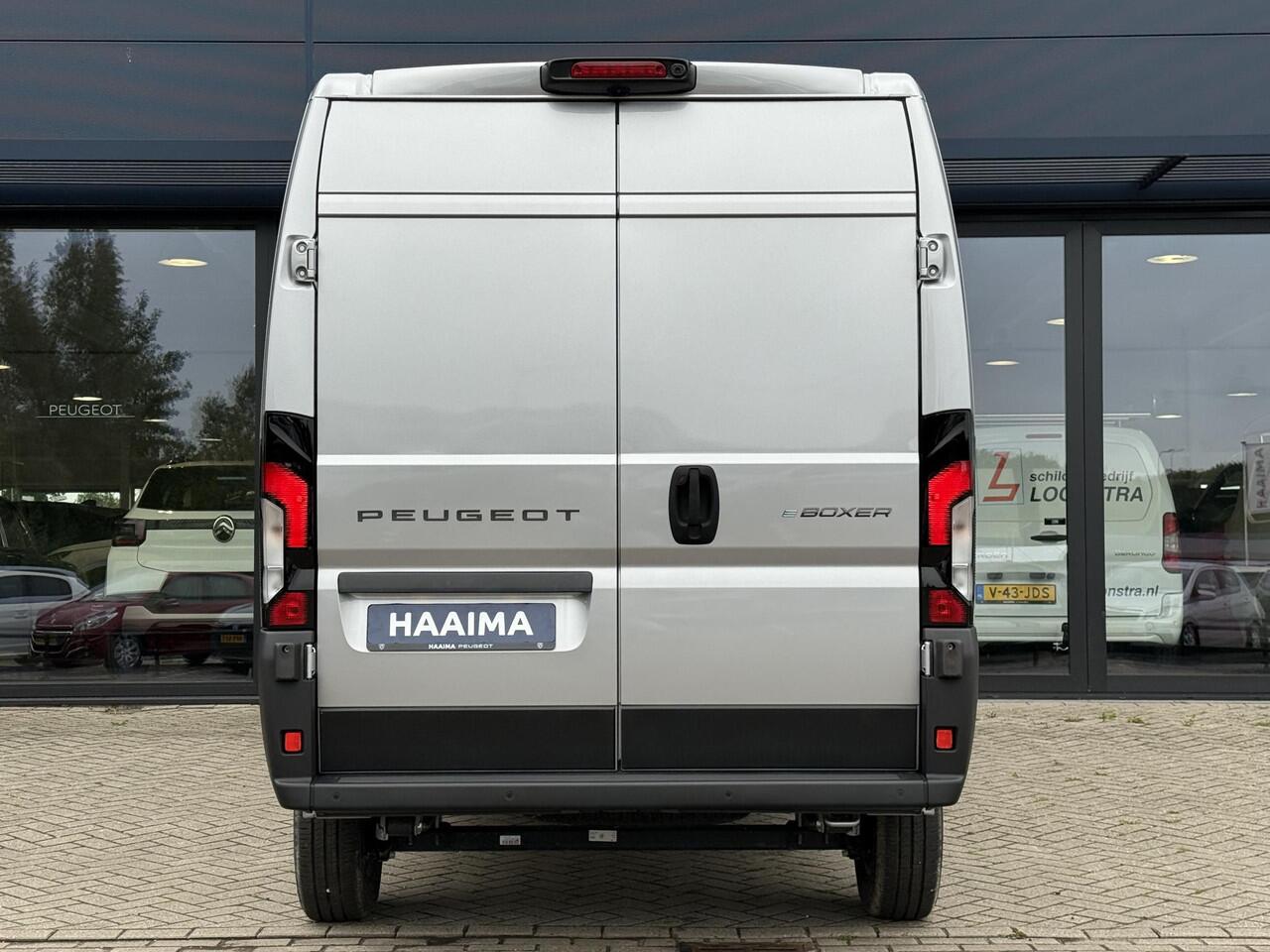 Peugeot BOXER e-Boxer 3.5t L3H2 Zwaar 110 kWh 100% Elektrisch | Pakket Visibility LED | Pakket City Plus | 3-Zits | Mirror Screen | Parkeersensor | Camera | Licht Metalen Velgen | uit voorraad leverbaar