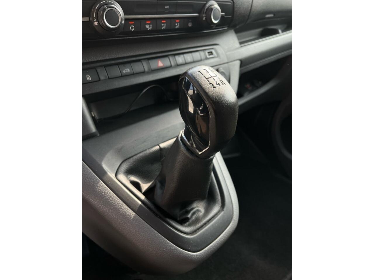 Peugeot EXPERT 226S 1.6BlueHDI95Pre