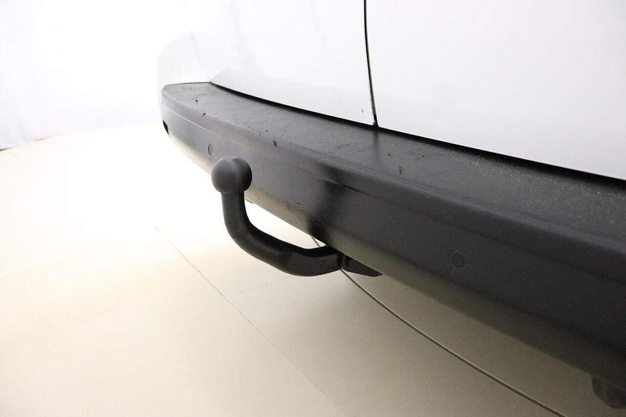 Peugeot EXPERT 231L 2.0 BlueHDI 120 DC Premium | 5 zits | Achteruitrijcamera | Trekhaak | Airco | Navigatie | Cruise control | Lichtmetalen velgen | Bumpers in kleur
