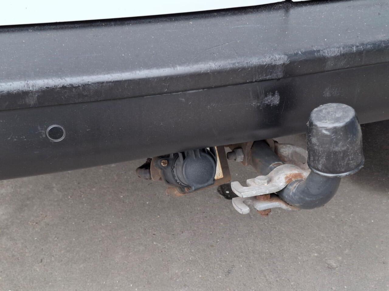 Peugeot EXPERT 231L 2.0 BlueHDI 180 Premium AUTOMAAT / AIRCO / CRUISE CONTROLE / TREKHAAK / L3H1