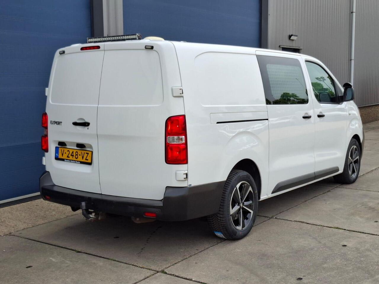 Peugeot EXPERT 231L 2.0 BlueHDI 180 Premium AUTOMAAT / AIRCO / CRUISE CONTROLE / TREKHAAK / L3H1