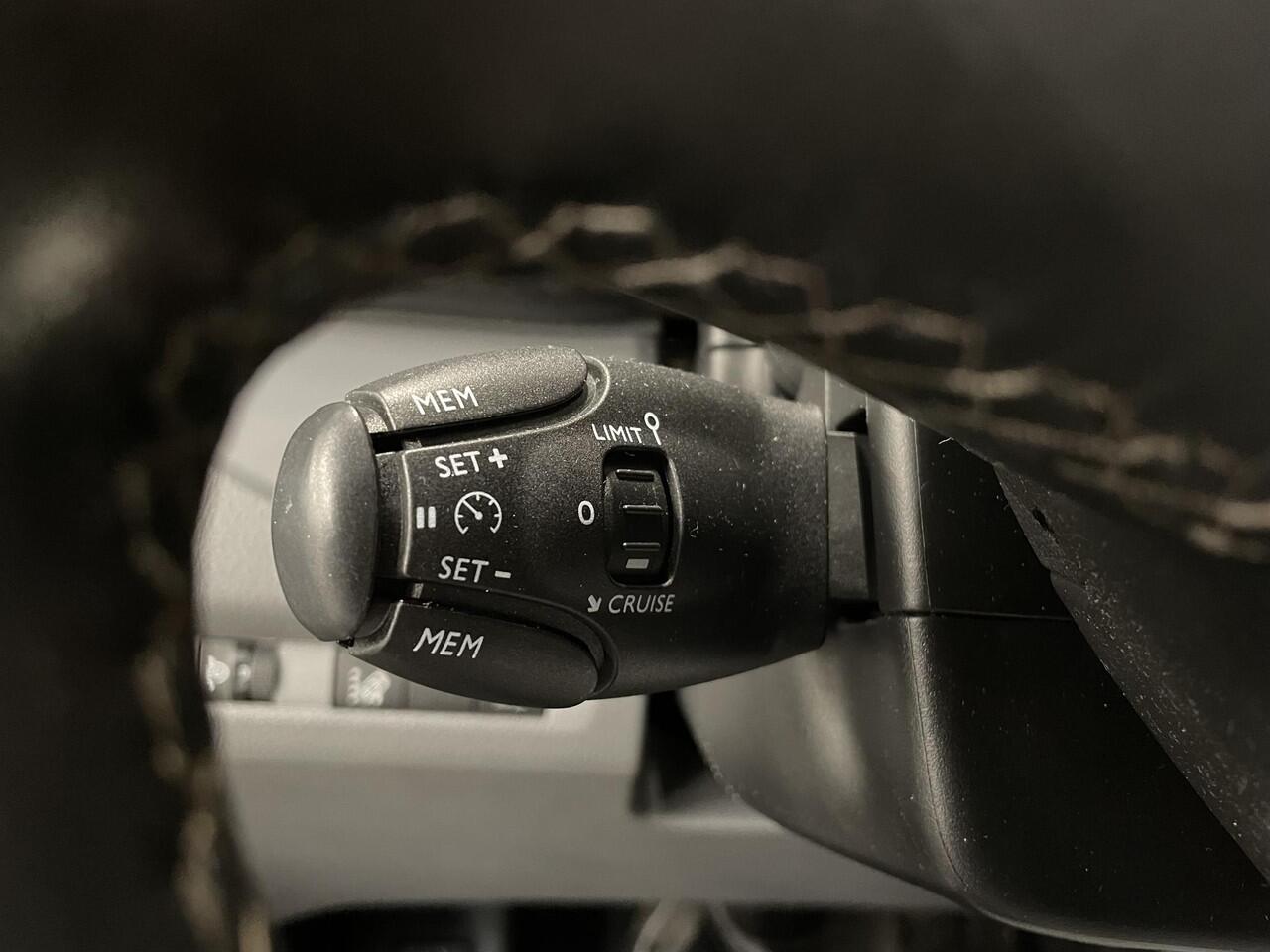 Peugeot EXPERT 231L 2.0 BlueHDI 120 Premium Airco Cruise Control Trekhaak Elektrische schuifdeur Navi