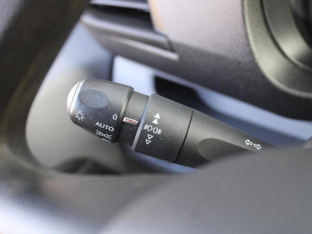 Peugeot EXPERT 1.5 BlueHDI 100 Standard Premium | Camera | Betonplex | Cruise | Navi | Carplay | Dodehoek detectie | Parkeersensor v+a | Airco |