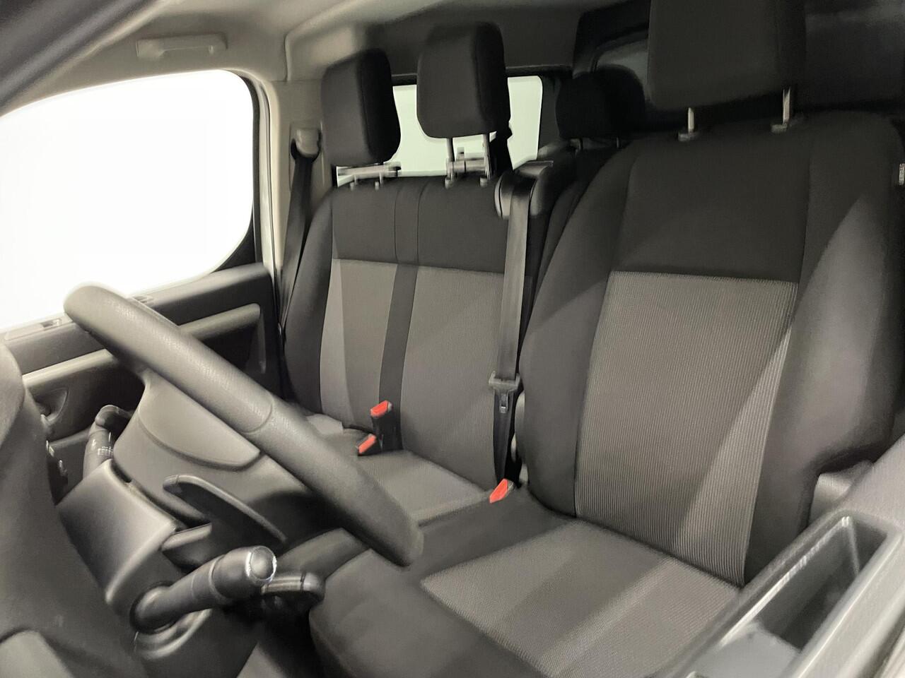 Peugeot EXPERT Long Dubbele Cabine Asphalt L3 2.0 HDi 120pk Aut-8 Airco Navi Carplay Cruise Control Trekhaak Lang Luxe Dubbele Cabine