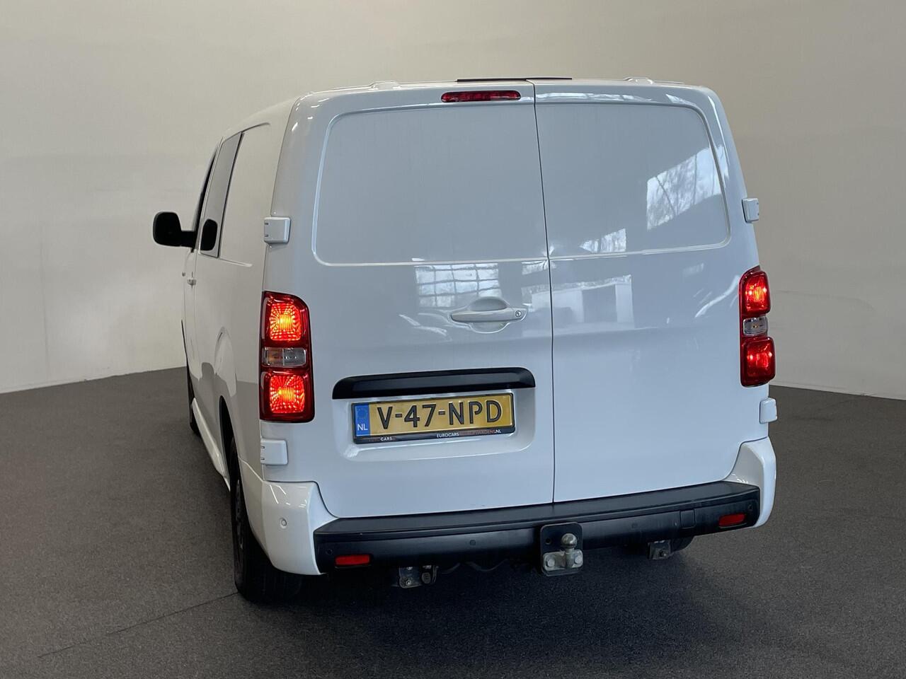 Peugeot EXPERT 2.0 BlueHDI 120 L3H1 Asphalt Dubbele Cabine Automaat Trekhaak Navigatie Apple Carplay/Android Auto Parkeersensoren Cruise Control Airco