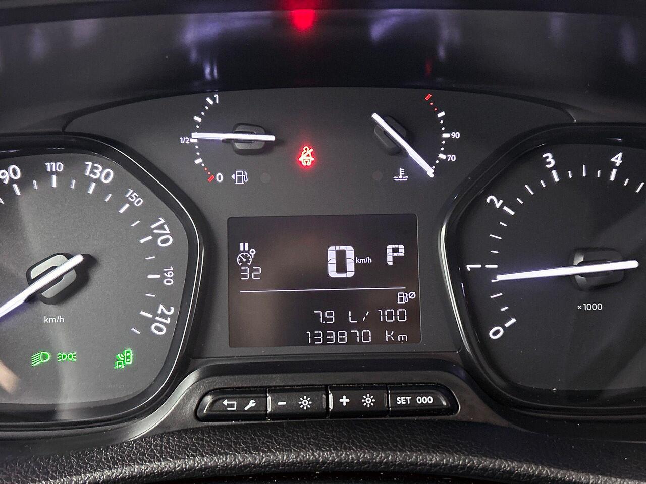 Peugeot EXPERT 2.0 BlueHDI 180pk Aut. Long Premium Airco Navi Carplay Cruise Control PDC + Camera achter