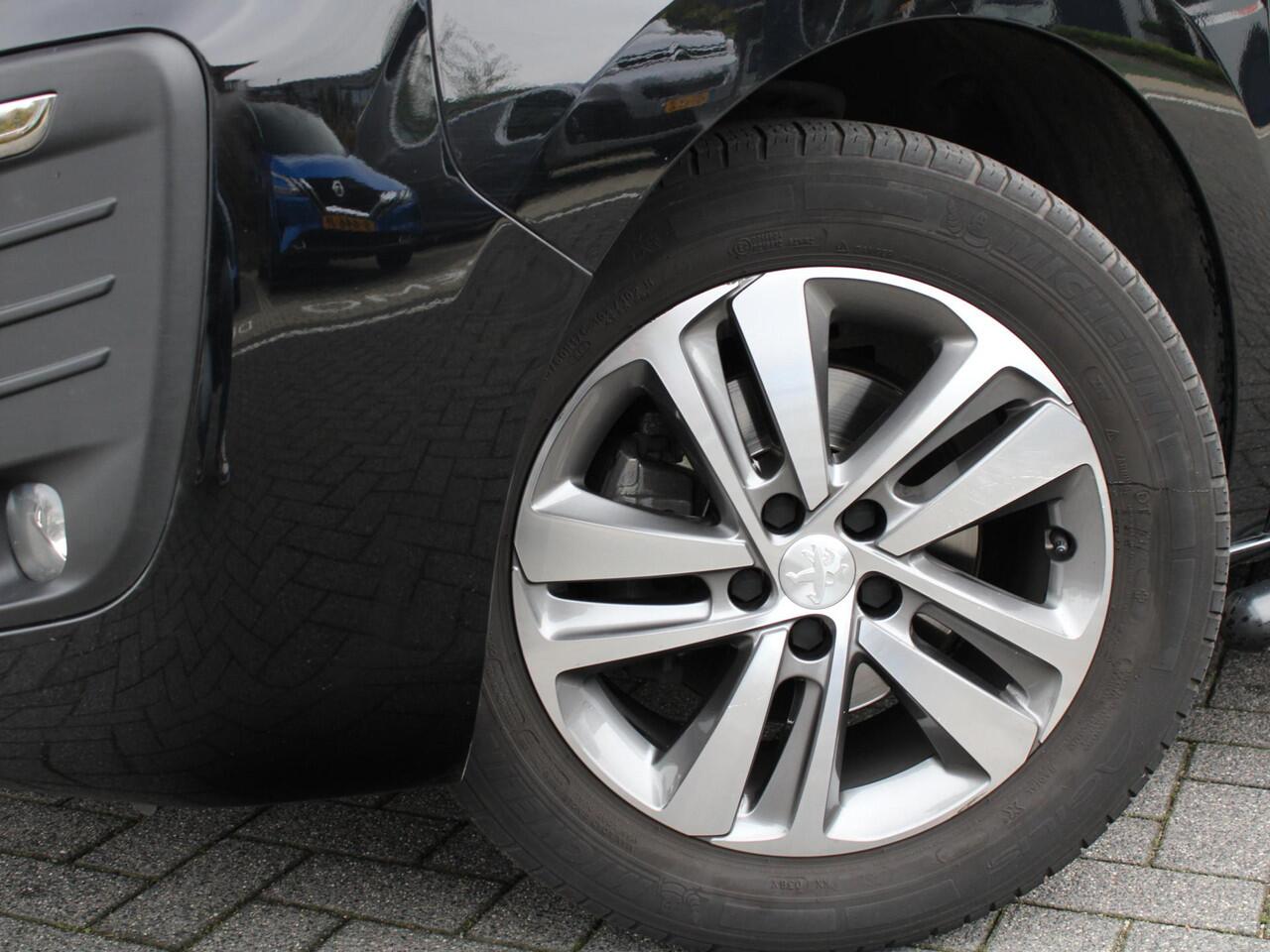 Peugeot EXPERT Standard Asphalt 2.0 BlueHDI 145PK EAT8 Automaat Navigatie, Trekhaak, Achteruitrijcamera, Parkeersensor Achter, Climate Control, Cruise Control, Lederen Bekleding