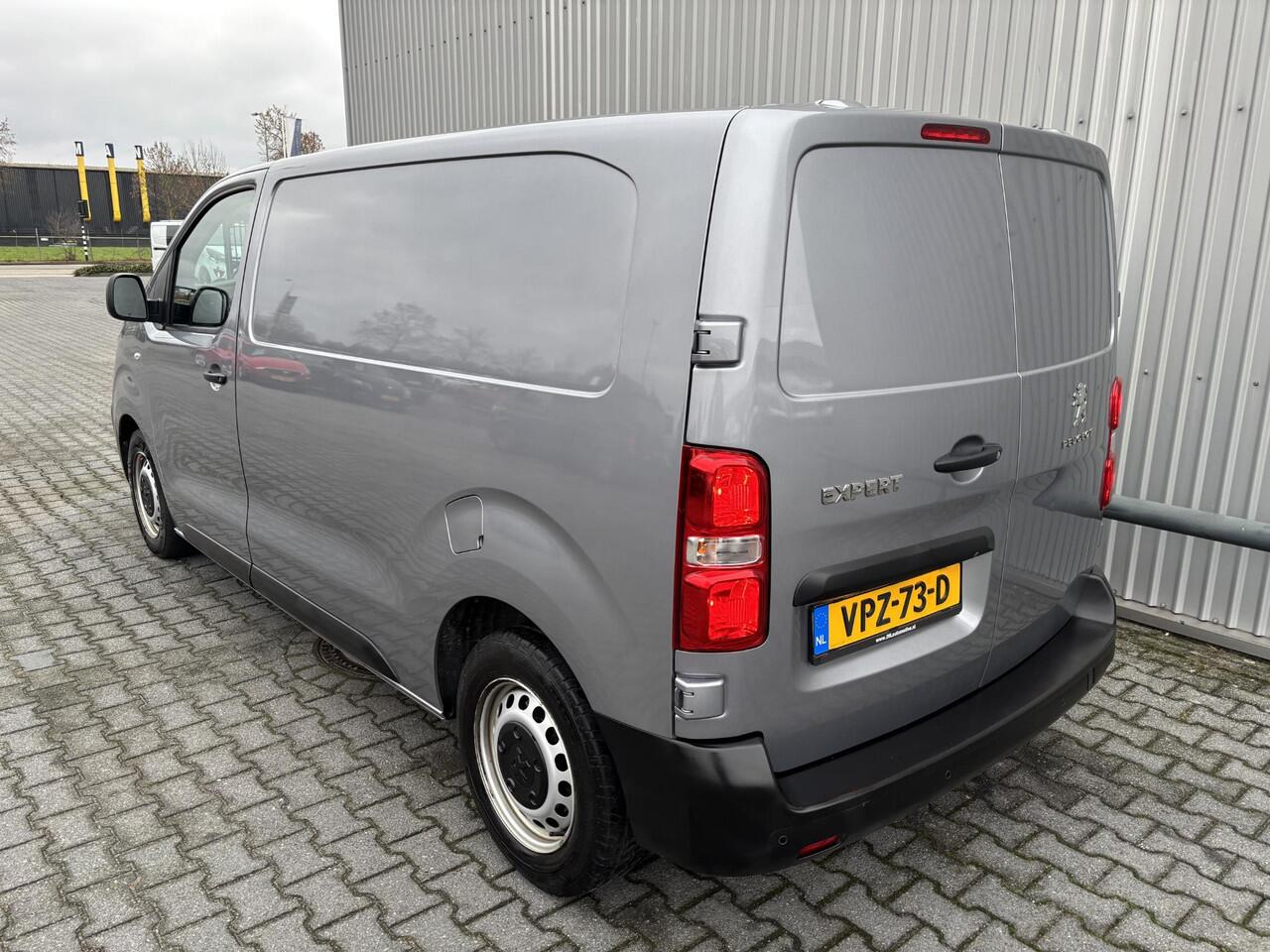 Peugeot EXPERT 2.0 BlueHDI 145 Standard Premium*A/C*CRUISE*NAVI*