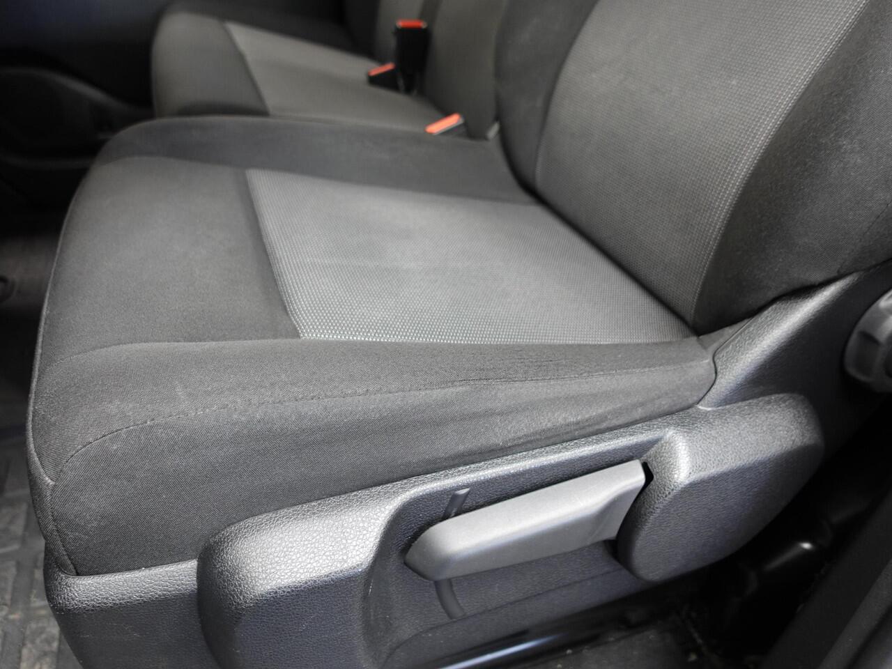 Peugeot EXPERT 2.0 BlueHDI 145PK L3 Automaat Airco Cruise Navigatie Trekhaak Navigatie Sidebars