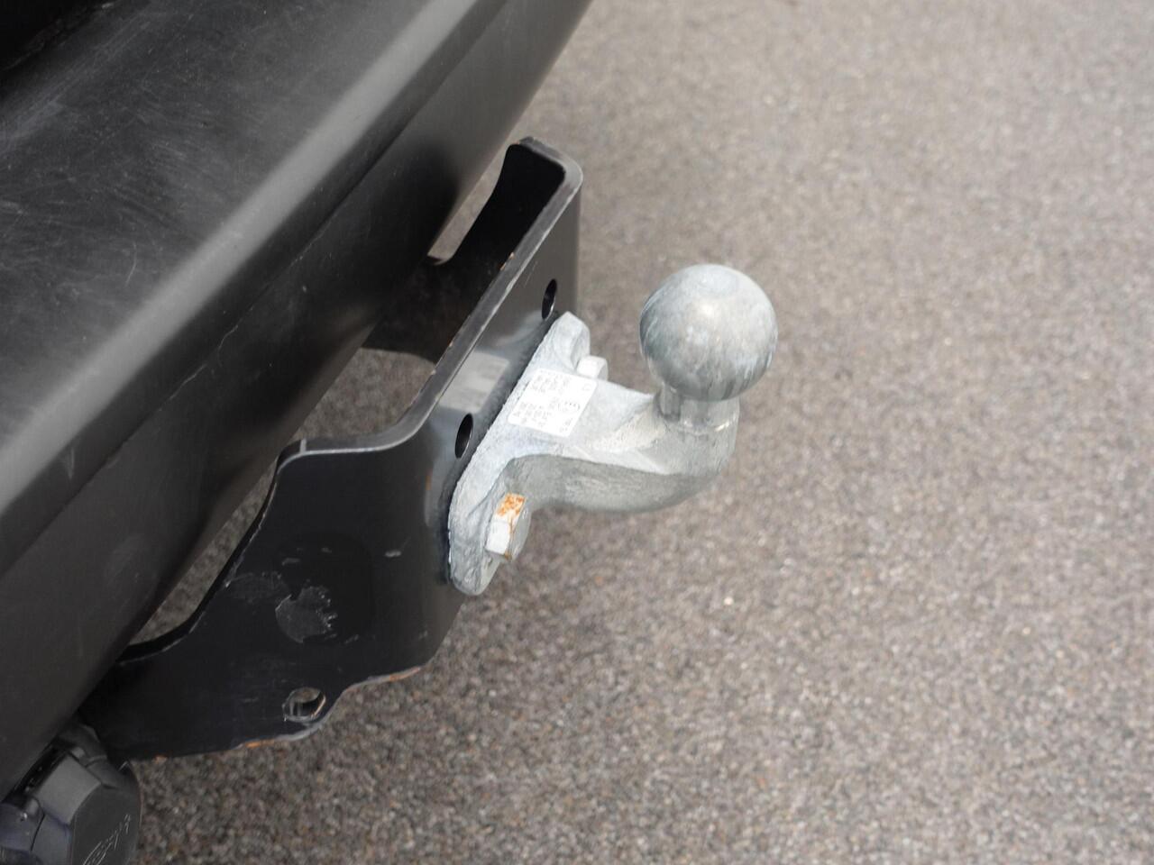 Peugeot EXPERT 2.0 BlueHDI 145PK L3 Automaat Airco Cruise Navigatie Trekhaak Navigatie Sidebars