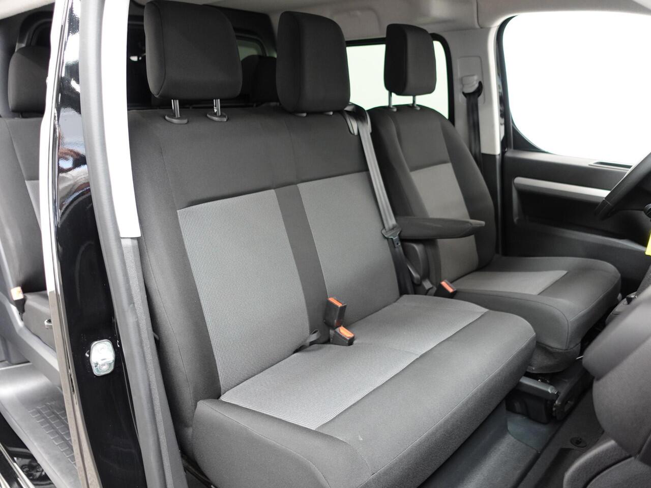 Peugeot EXPERT 180PK Automaat L3 Premium Dubbele Cabine Navigatie Trekhaak Parkeersensoren Apple Carplay Cruise control Airco