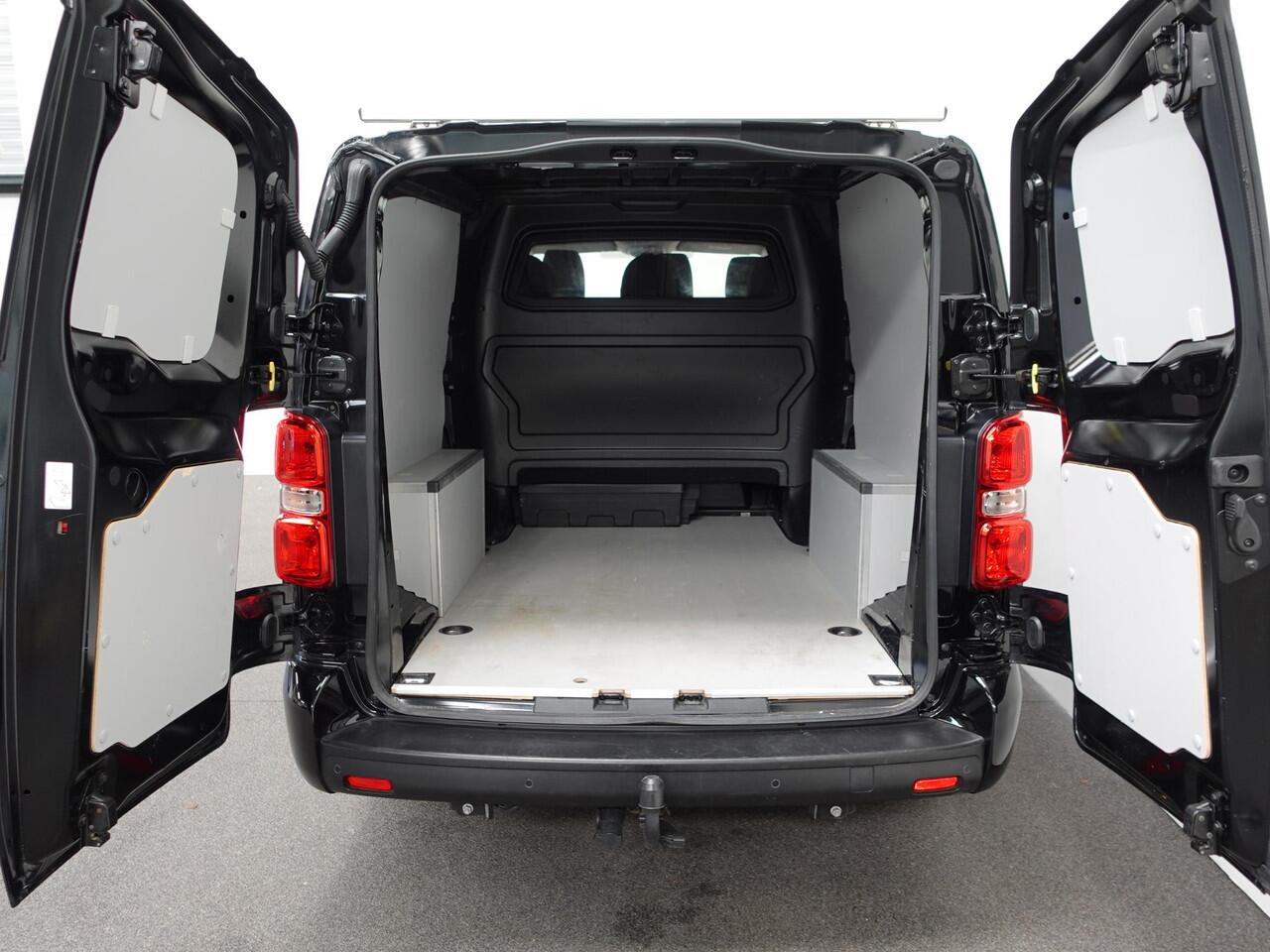 Peugeot EXPERT 180PK Automaat L3 Premium Dubbele Cabine Navigatie Trekhaak Parkeersensoren Apple Carplay Cruise control Airco