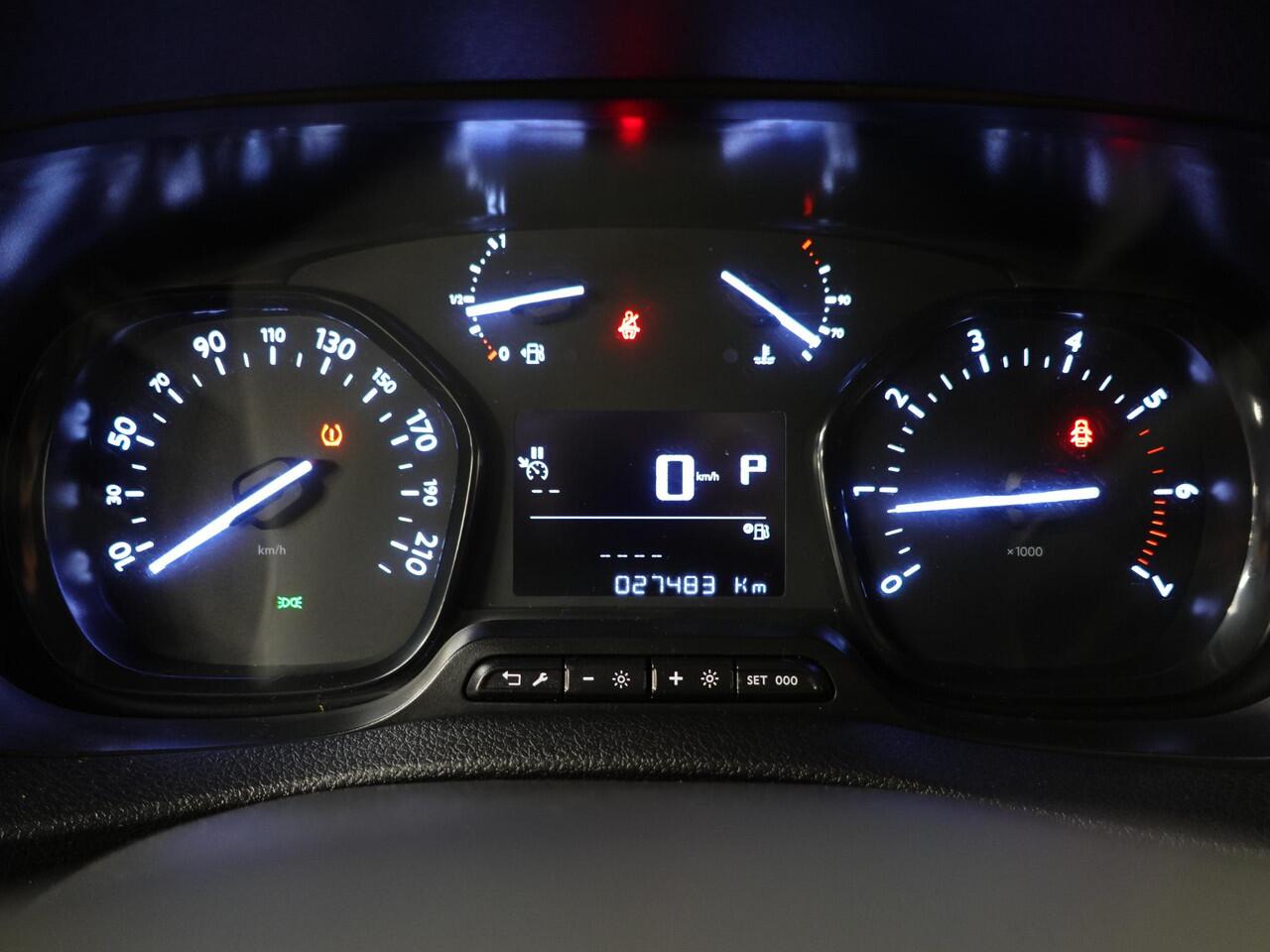 Peugeot EXPERT 145PK Automaat L3 Trekhaak Navigatie parkeersensoren Airco 3 zits cruise control