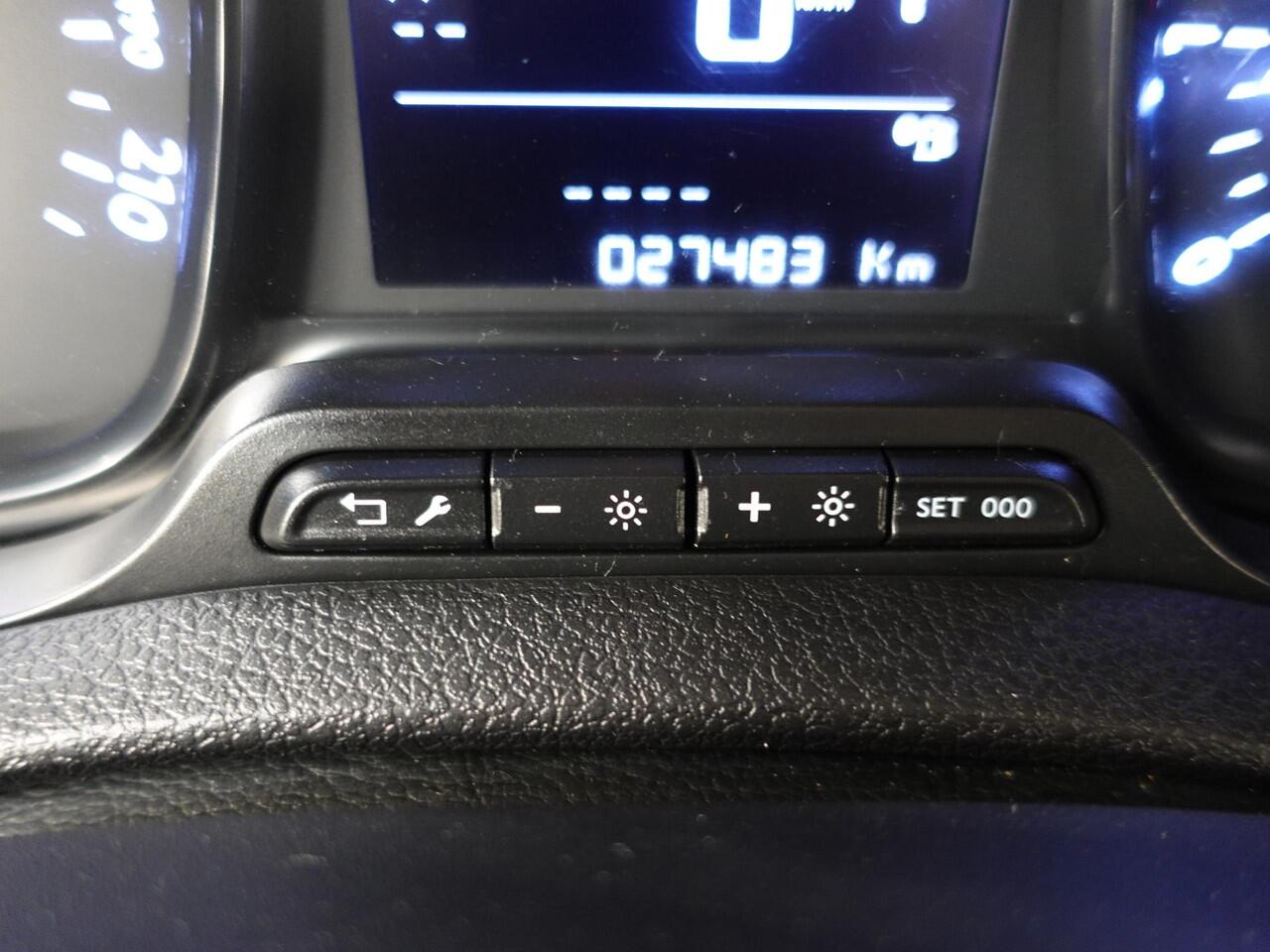 Peugeot EXPERT 145PK Automaat L3 Trekhaak Navigatie parkeersensoren Airco 3 zits cruise control