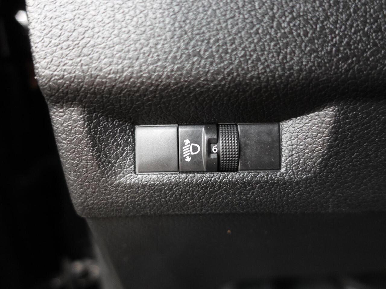 Peugeot EXPERT 145PK Automaat L3 Trekhaak Navigatie parkeersensoren Airco 3 zits cruise control