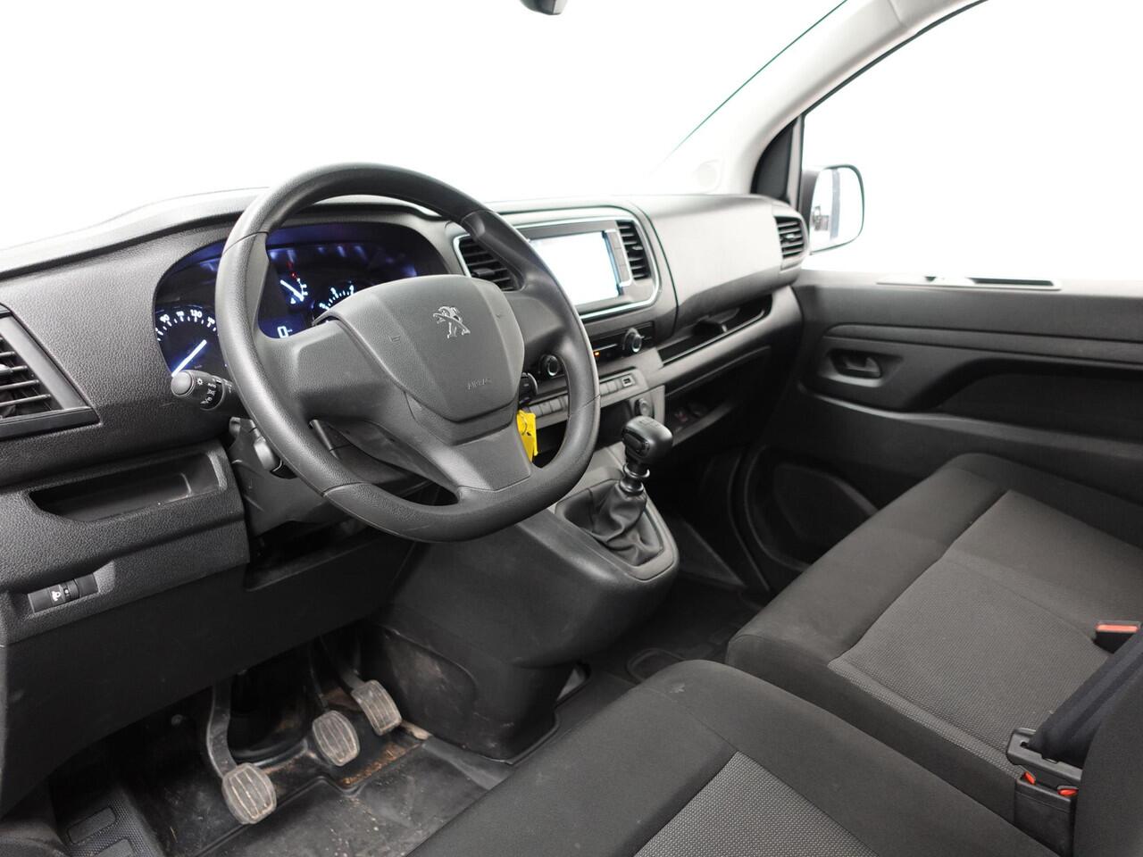 Peugeot EXPERT 1.5 BlueHDI 120PK L2 Airco Navigatie Cruise control Trekhaak