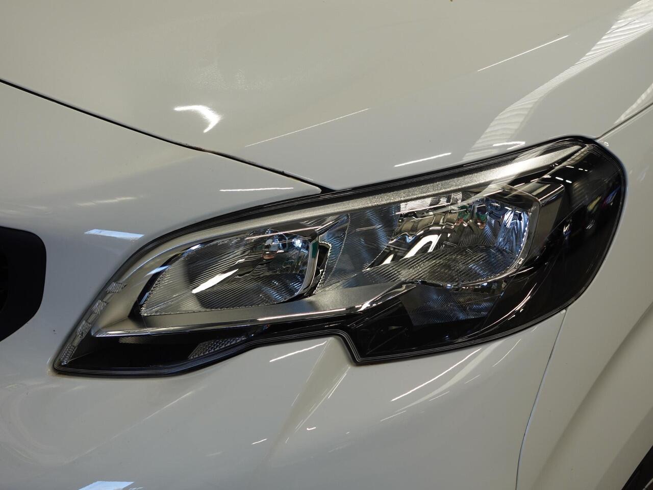 Peugeot EXPERT 1.5 BlueHDI 120PK L2 Airco Navigatie Cruise control Trekhaak