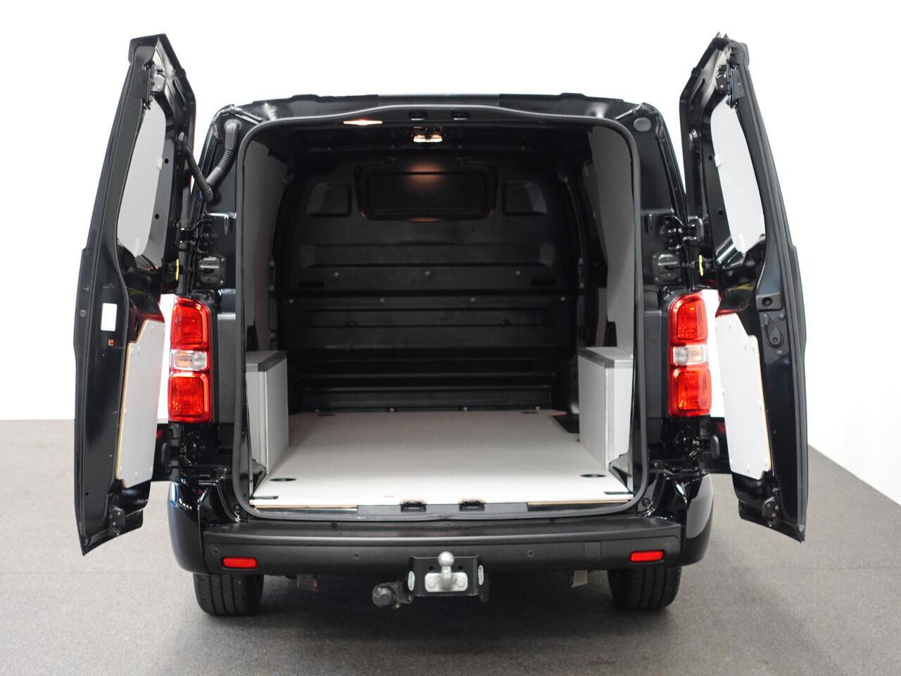 Peugeot EXPERT 2.0 BlueHDI 145pk L3 Automaat Airco Navigatie Cruise control Trekhaak Carplay