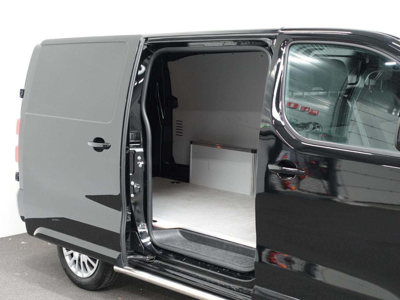 Peugeot EXPERT 2.0 BlueHDI 145PK L3 Automaat Airco Navigatie Trekhaak Cruise Control