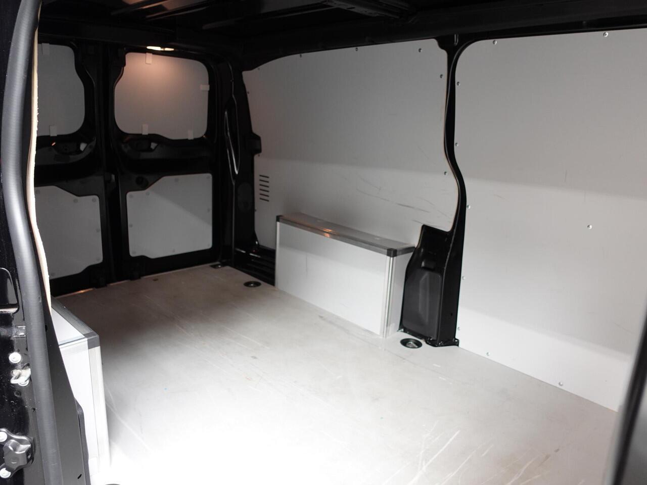 Peugeot EXPERT 2.0 BlueHDI 145PK L3 Automaat Airco Navigatie Trekhaak Cruise Control