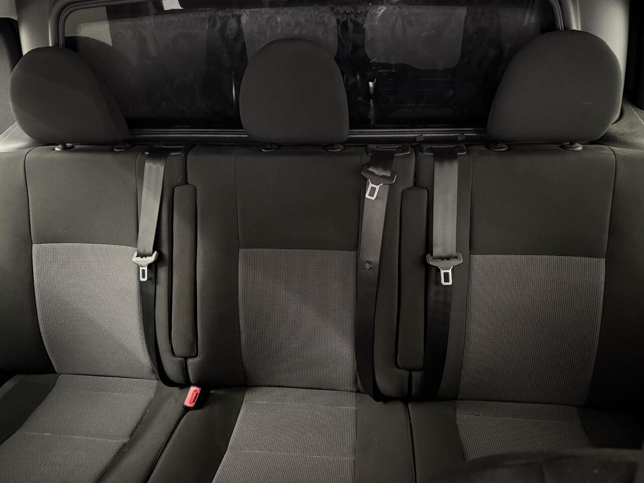 Peugeot EXPERT 2.0 BlueHDI 180PK Dubbele Cabine Automaat Navigatie Trekhaak Parkeersensoren Apple Carplay Cruise control Airco