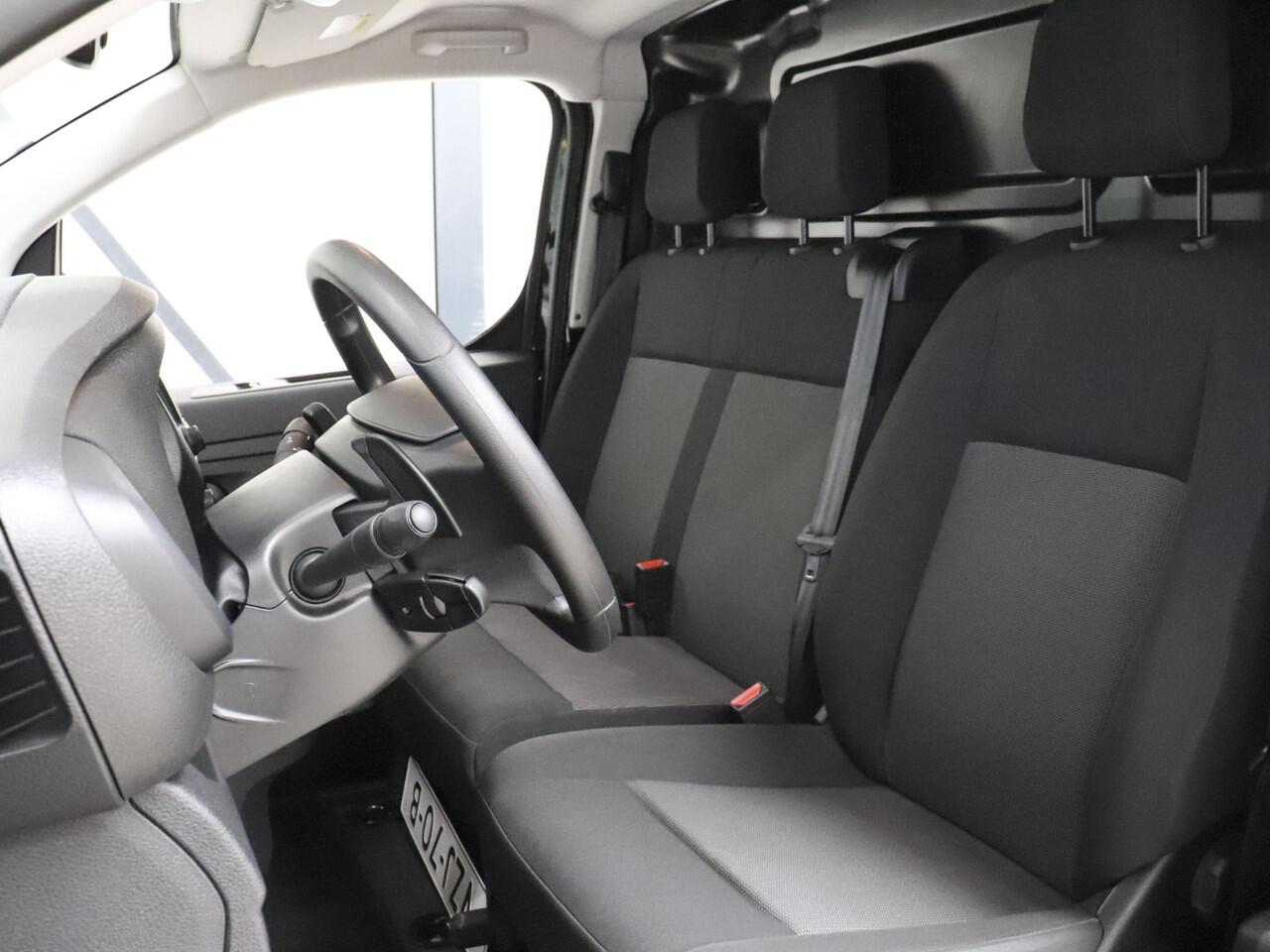 Peugeot EXPERT 2.0 145pk L3 Automaat Airco Navigatie Cruise control Trekaak 3 zits Carplay