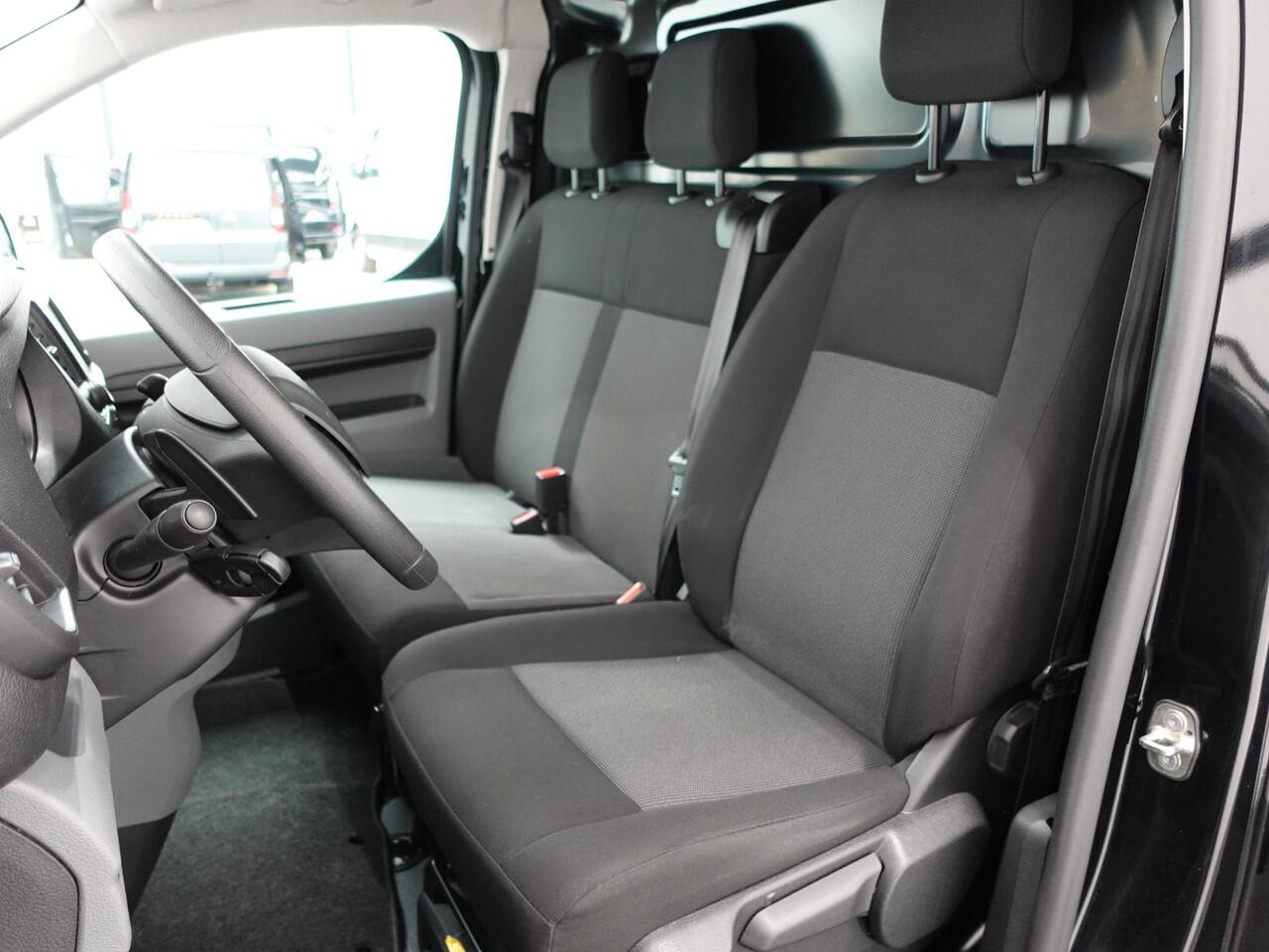 Peugeot EXPERT 180pk Automaat L3H1 Long Premium Navigatie Apple Carplay Trekhaak Imperiaal Airco Cruise control