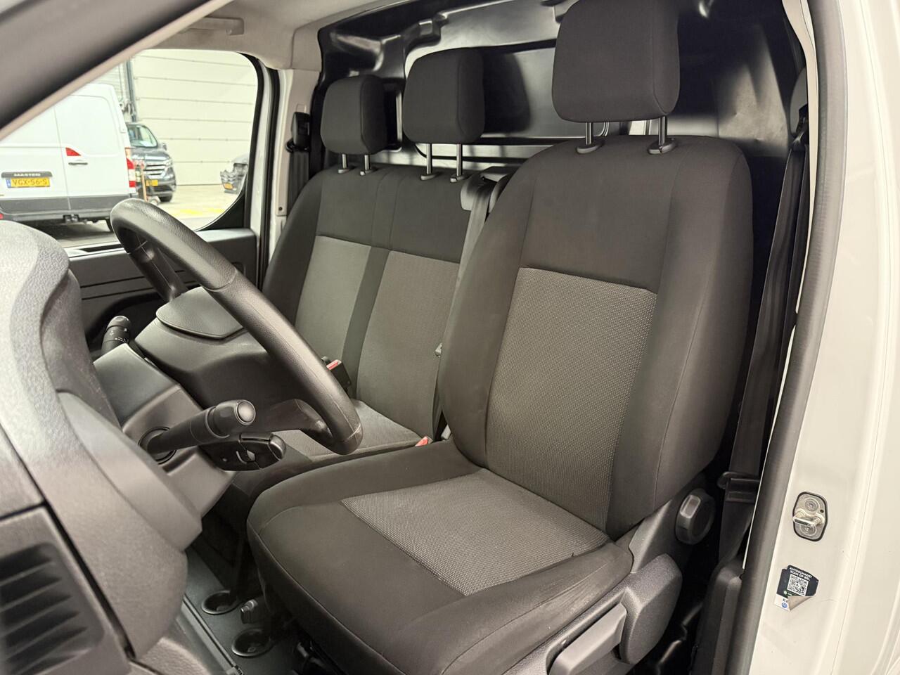 Peugeot EXPERT 1.5 BlueHDI 120PK L2 Navigatie Trekhaak Cruise Control