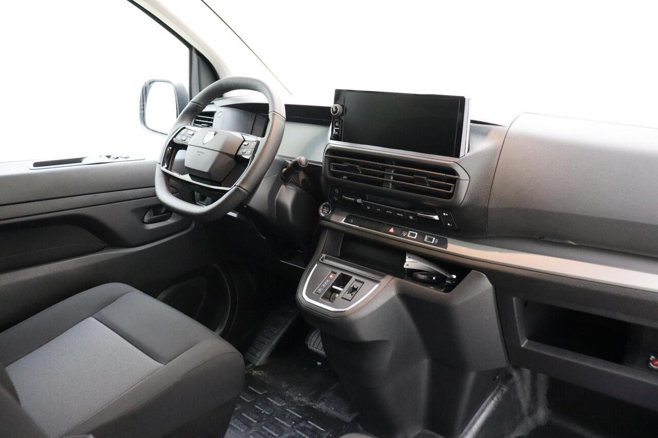 Peugeot EXPERT 2.0 BlueHDi S&S L3 DC 180 PK | Automaat | Dubbele cabine | UIT VOORRAAD LEVERBAAR | Airco | Stuurverwarming | Start/stop | Betimmering | Apple Carplay | Navigatie | Camera | Licht metalen velgen