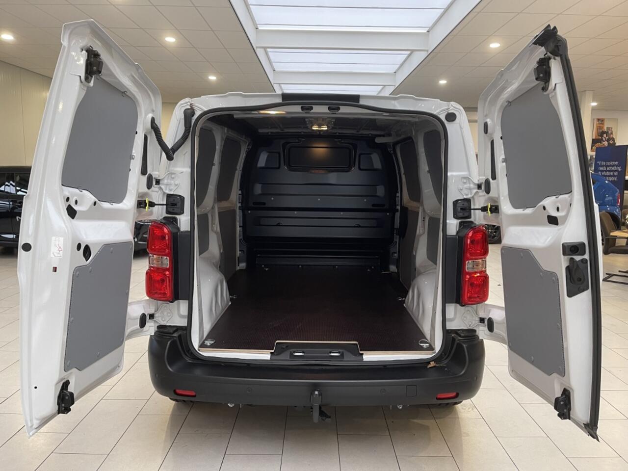 Peugeot EXPERT 1.5 BlueHDi L2 [ GEEN BPM I 3 ZITS I BETIMMERING | TREKHAAK | AP