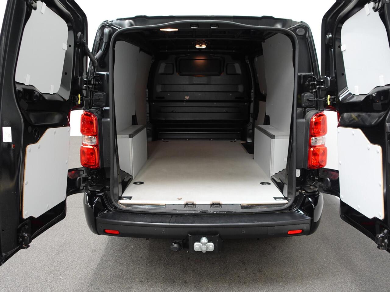 Peugeot EXPERT 2.0 BlueHDI 145PK L3 Airco Bluetooth Navigatie Trekhaak Side bars