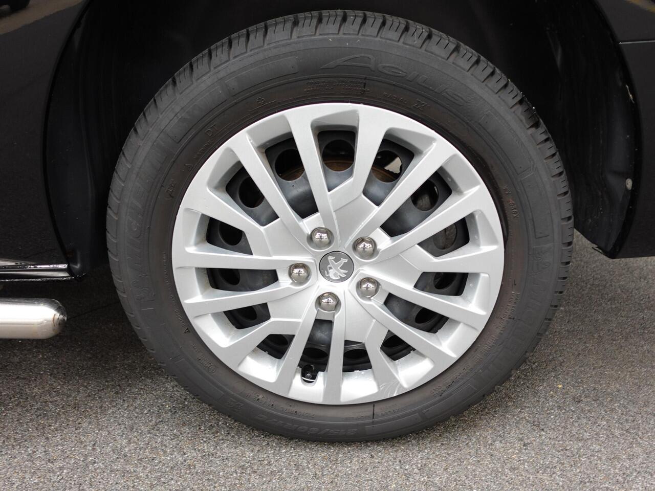 Peugeot EXPERT 2.0 BlueHDI 145PK L3 Airco Bluetooth Navigatie Trekhaak Side bars