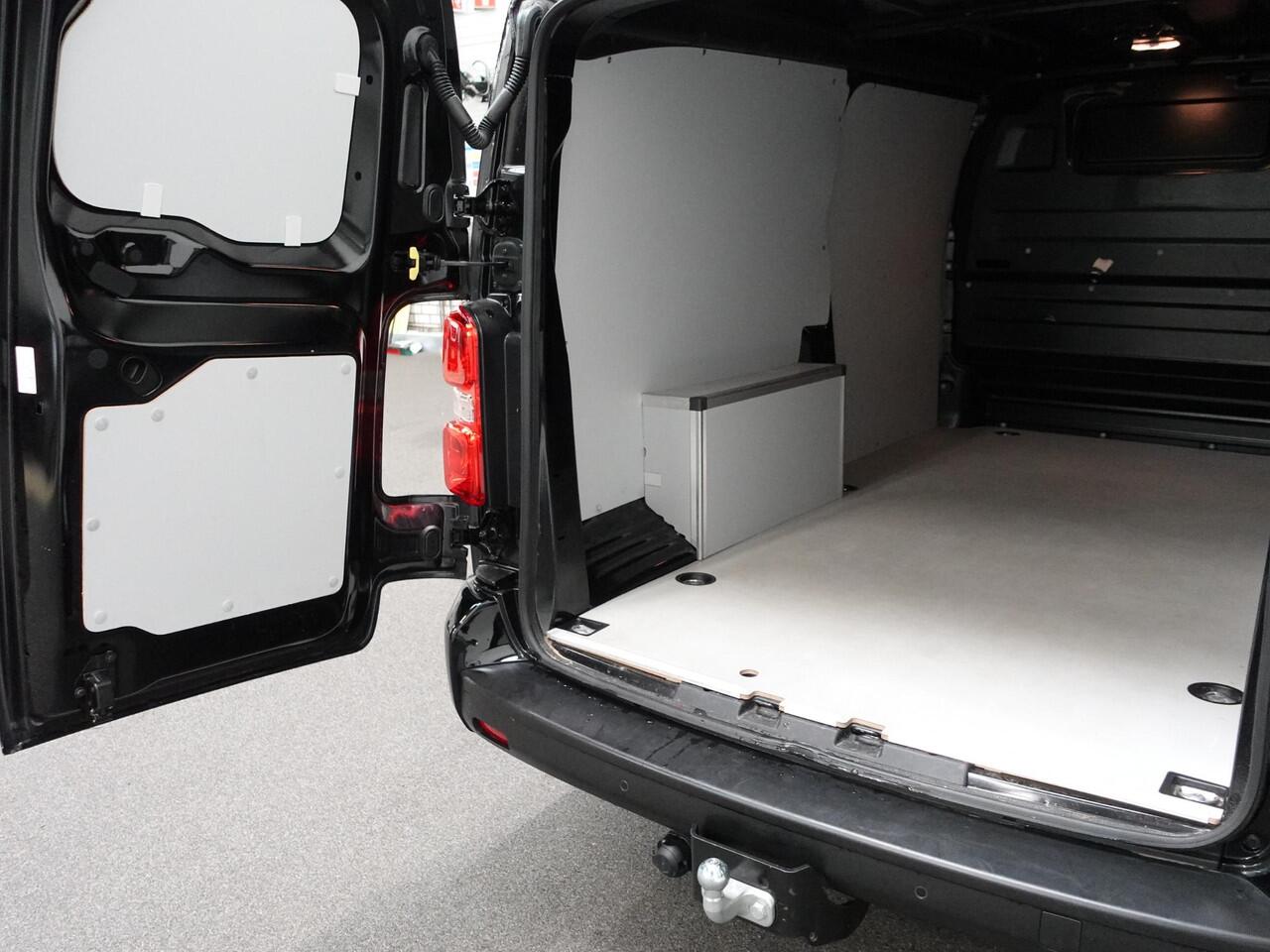 Peugeot EXPERT 2.0 BlueHDI 145PK L3 Airco Bluetooth Navigatie Trekhaak Side bars