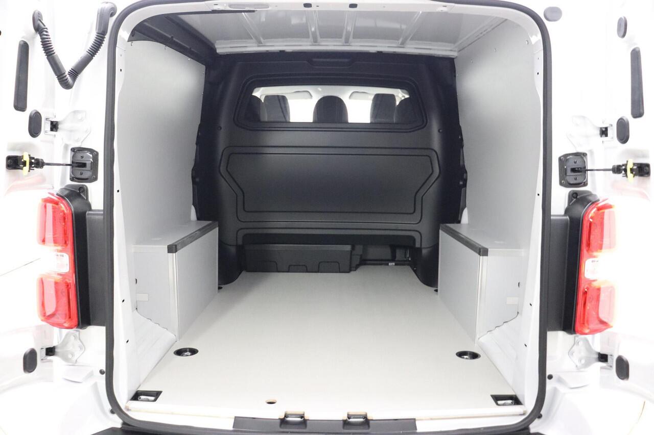 Peugeot EXPERT 2.0 BlueHDi S&S L3 DC 180 PK Automaat | Dubbele cabine | UIT VOORRAAD LEVERBAAR | BPM VRIJ! | Climate Control | Stuurverwarming | Betimmering | Apple Carplay | Navigatie | Camera | LM Velgen