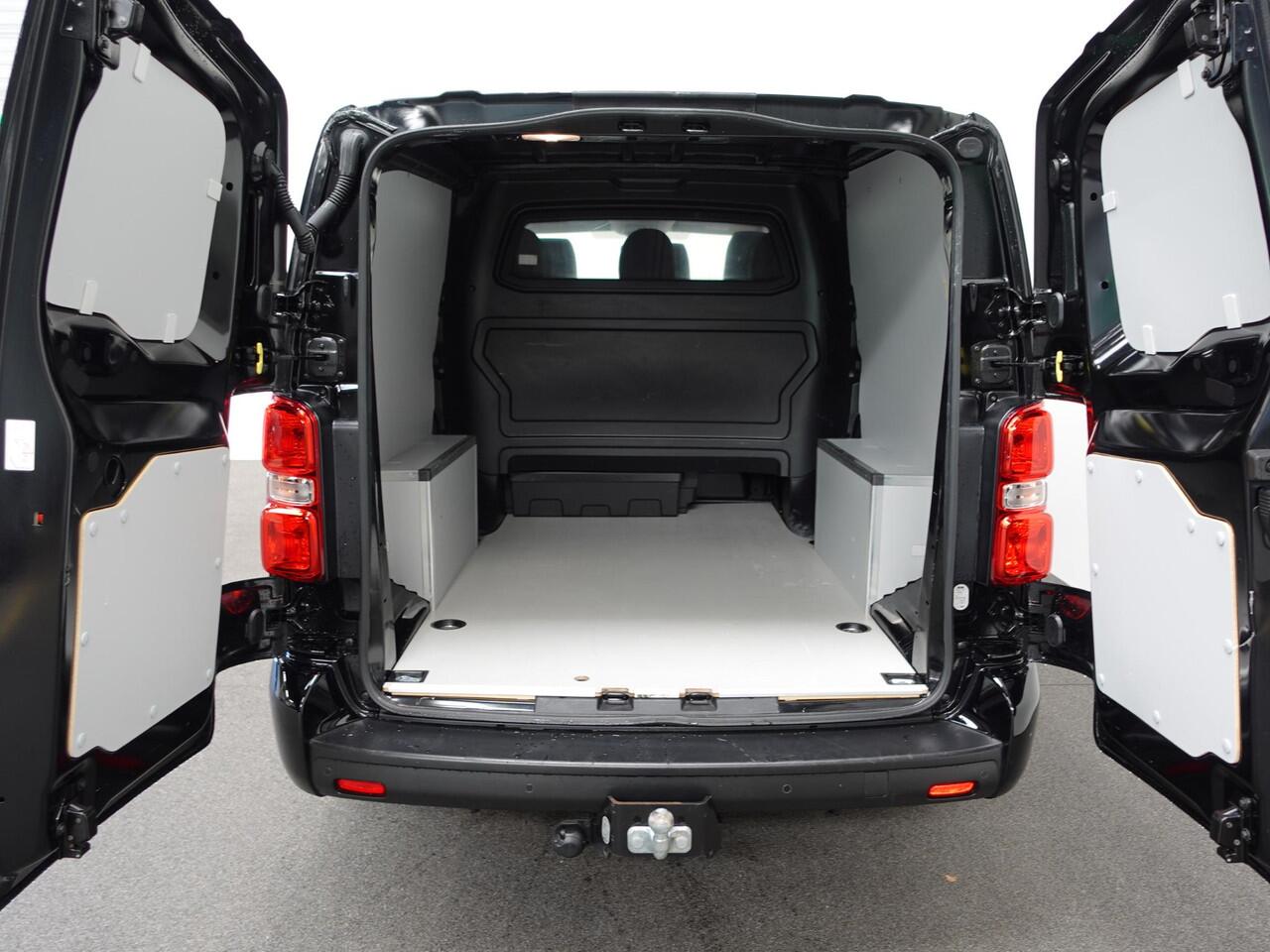 Peugeot EXPERT 2.0 180 PK Long Premium Dubbele Cabine Aut. Dubbele Cabine Airco Bluetooth LM Velgen Look pakket