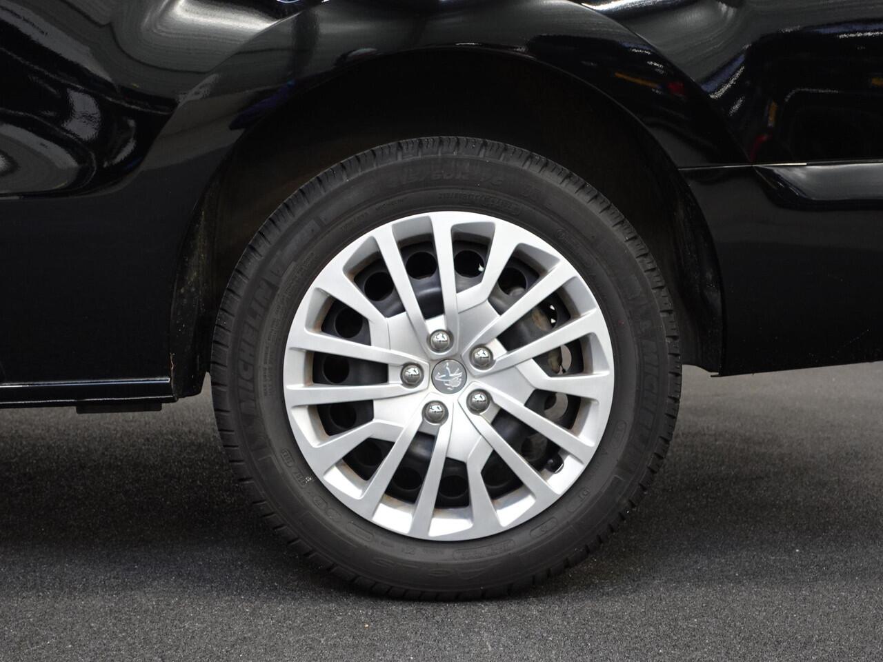 Peugeot EXPERT 180pk Automaat L3H1 Long Premium Dubbele Cabine Trekhaak Navigatie Euro6